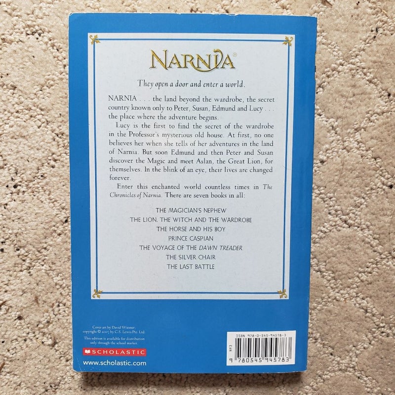 The Lion, the Witch, and the Wardrobe (The Chronicles of Narnia book 1)