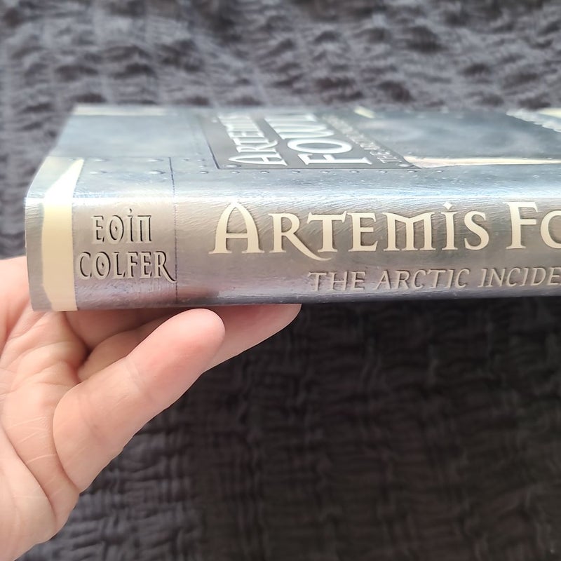 Artemis Fowl the Arctic Incident 2002 HB