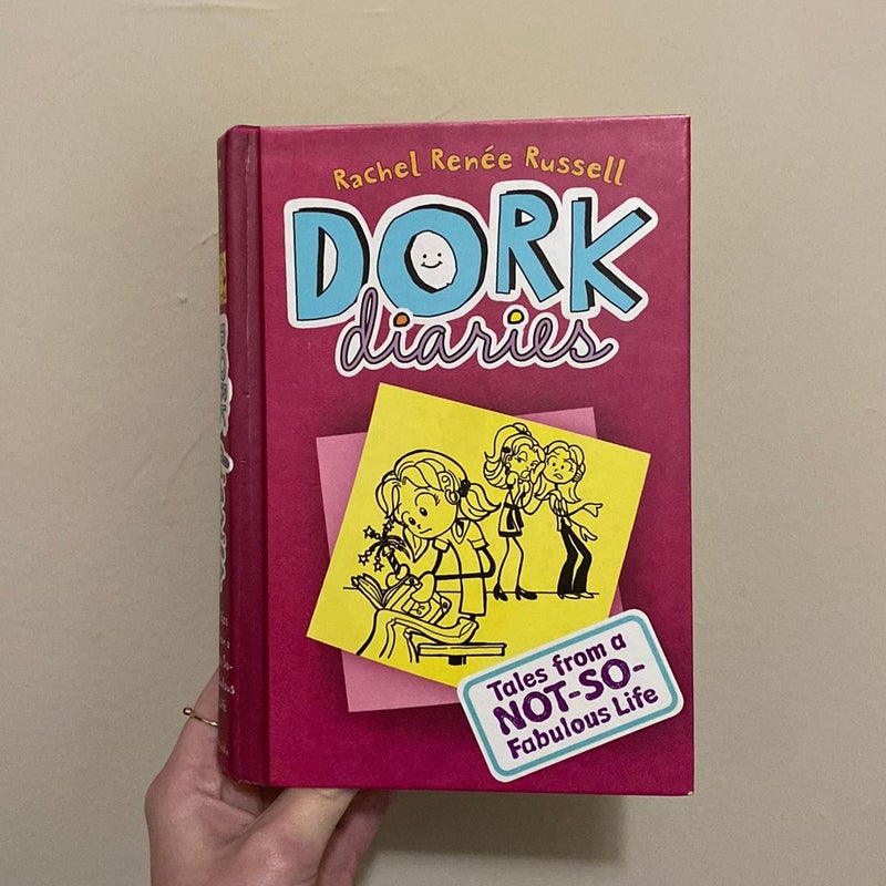 Dork Diaries: Tales from a Not-So-Fabulous Life