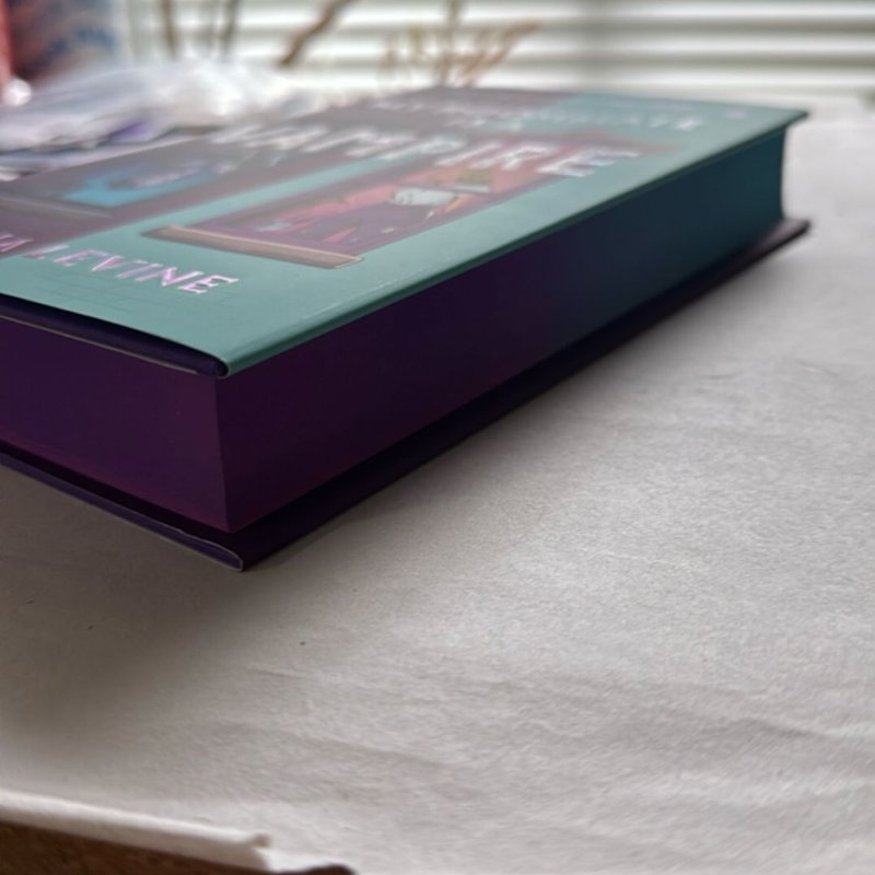 My Roommate is a Vampire - Fairyloot edition