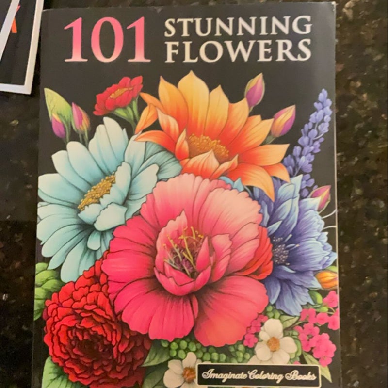 101 Stunning Flowers Coloring Book