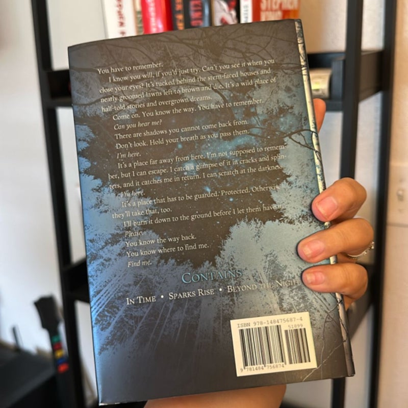 Through the Dark (a Darkest Minds Collection)