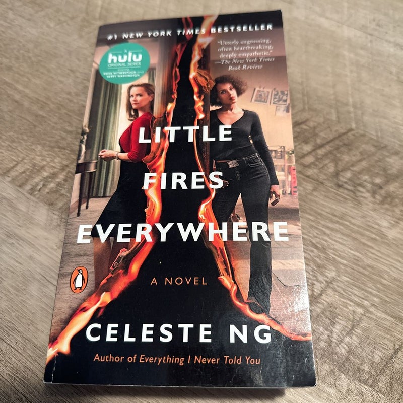 Little Fires Everywhere (Movie Tie-In)