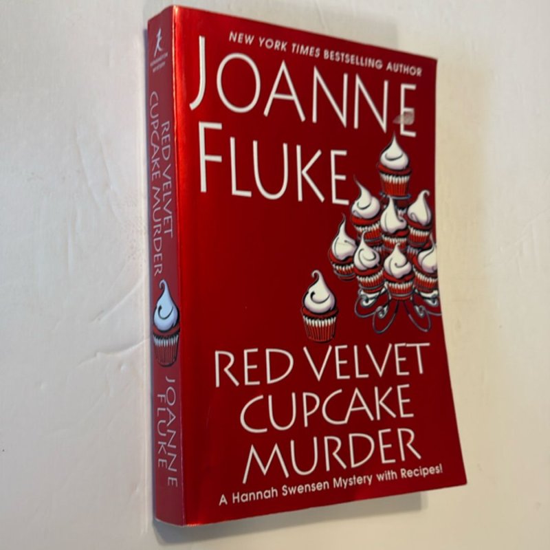 Red Velvet Cupcake Murder