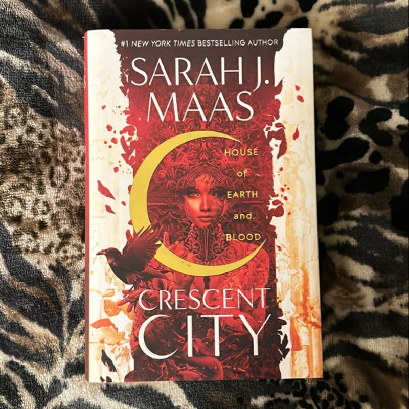 Signed Crescent City House of Earth and Blood