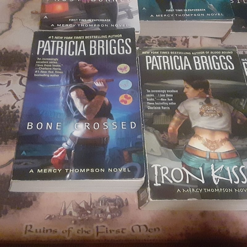 10 Mercy Thompson book lot by Patricia Briggs , Paperback | Pangobooks