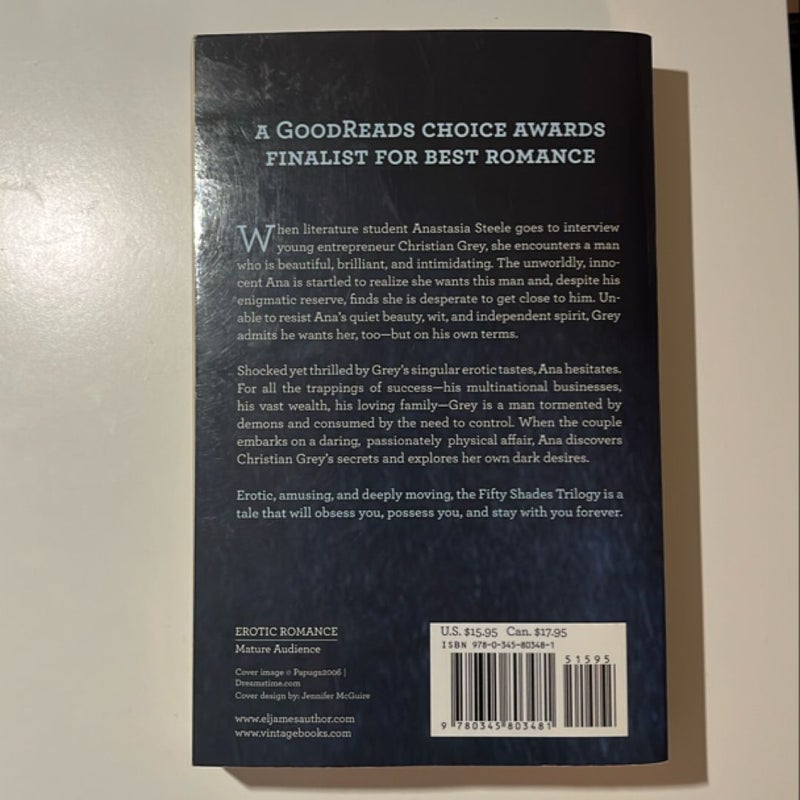 Fifty Shades of Grey (First Vintage Books Edition) 