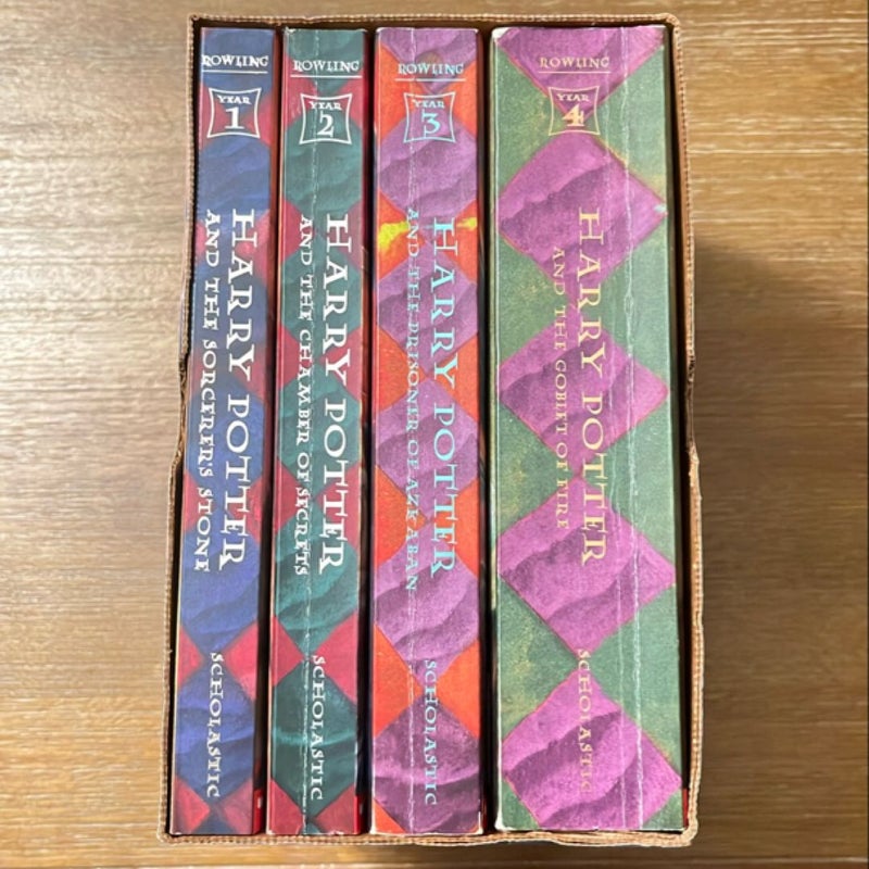 Harry Potter (First 4 Book Collection)