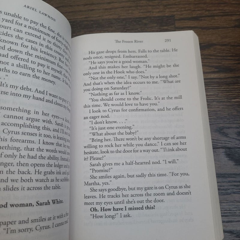 The Frozen River -- Large Print edition 