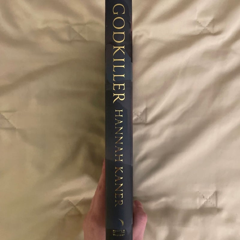 ILLUMICRATE EXCLUSIVE Godkiller by Hannah Kaner, Hardcover | Pangobooks