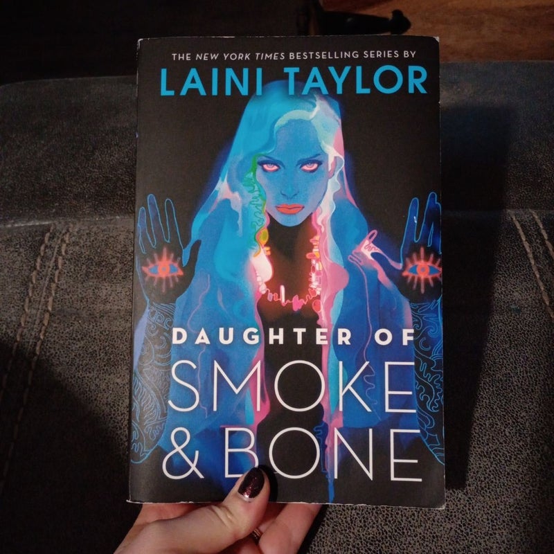 Daughter of Smoke and Bone