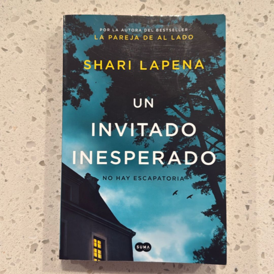 Un Invitado Inesperado / an Unwanted Guest