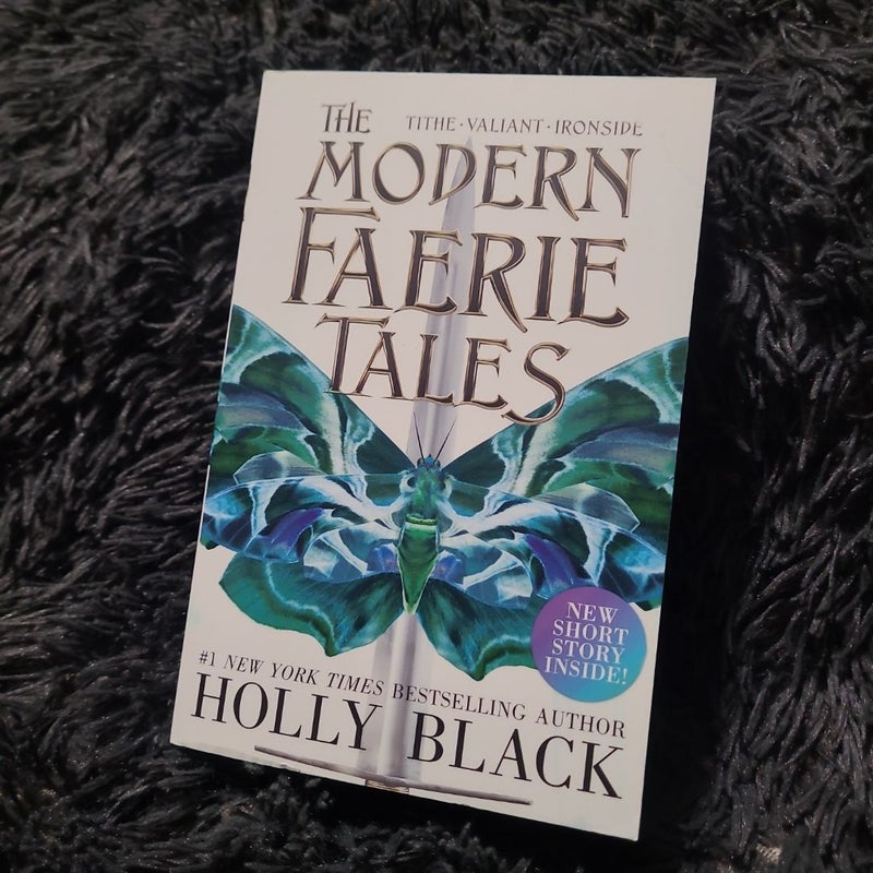 The Modern Faerie Tales-painted edges! 