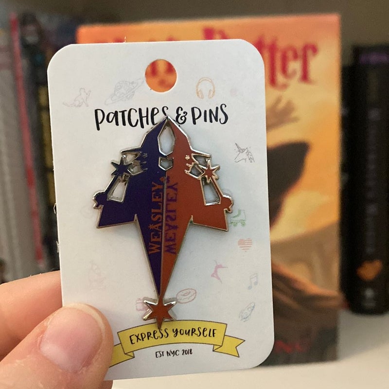 FREE Harry Potter pin with Harry Potter and the Deathly Hallows