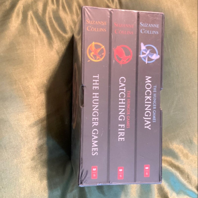 Trilogy Boxed Set -  Catching Fire - Mockingjay