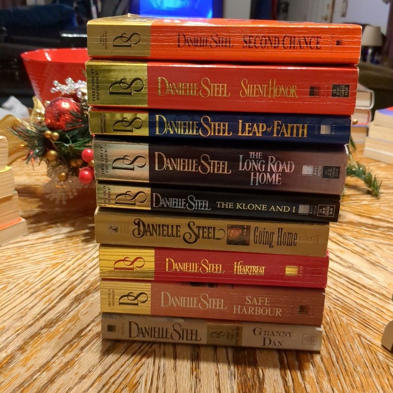 Danielle Steel Bundle (9 books)