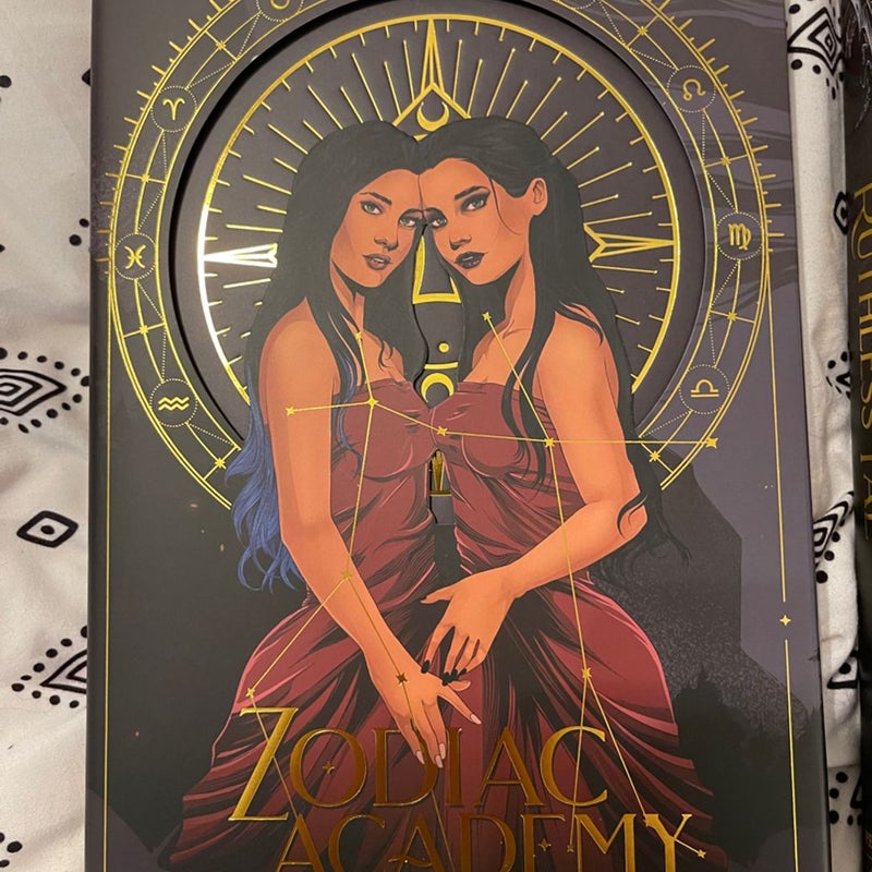 Zodiac Academy 1-4-Caroline Peckham Special Edition by Caroline Peckham / Susanne Valenti, Hardcover | Pangobooks Zodiac Academy 1-4-Caroline Peckham Special Edition by Caroline Peckham / Susanne Valenti, Hardcover | Pangobooks