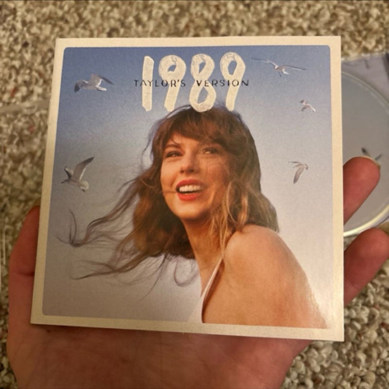 1989 (Taylor’s Version) Crystal Skies Blue Edition CD
