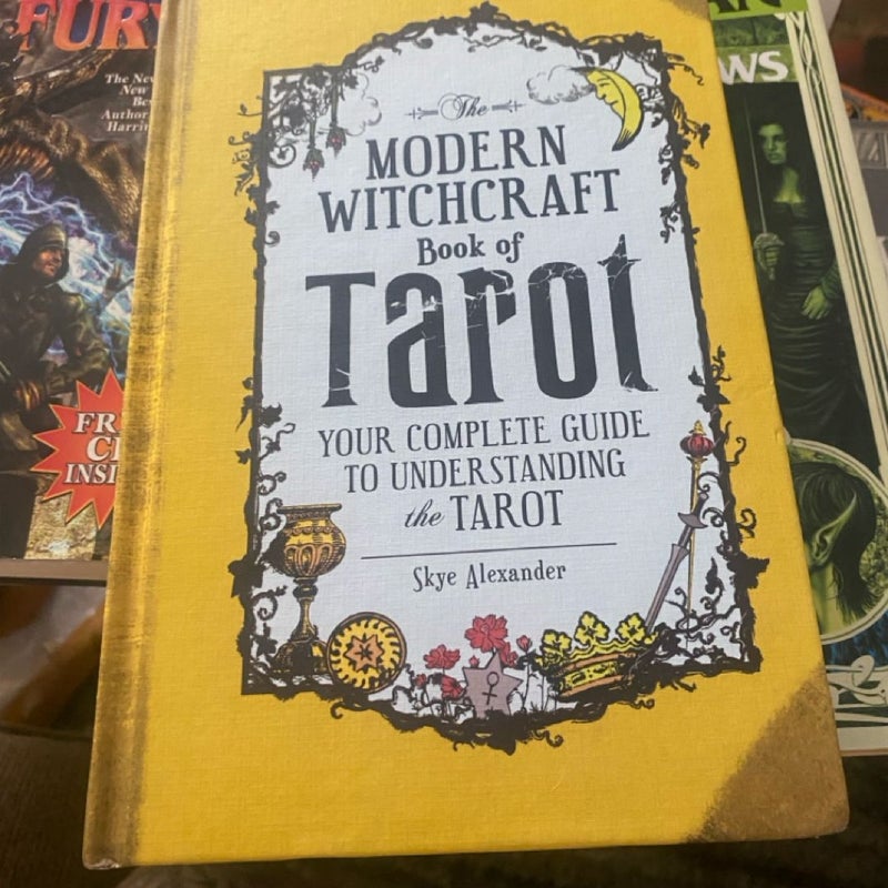 The Modern Witchcraft Book of Tarot