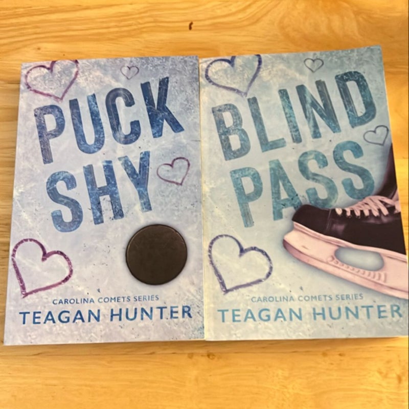 Puck Shy & Blind Pass (Special Edition)