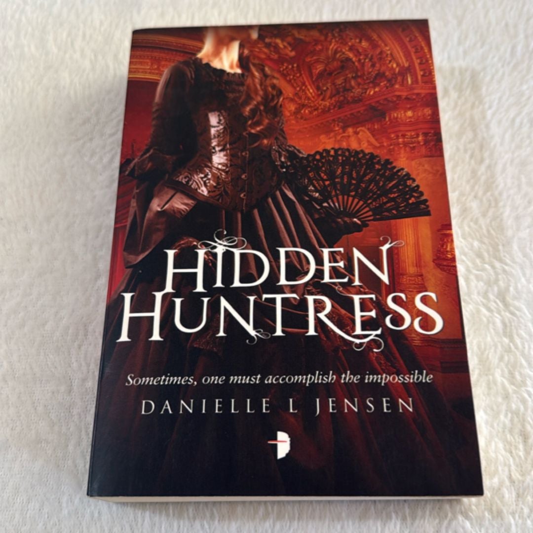 Hidden Huntress by Danielle L. Jensen, Paperback | Pangobooks