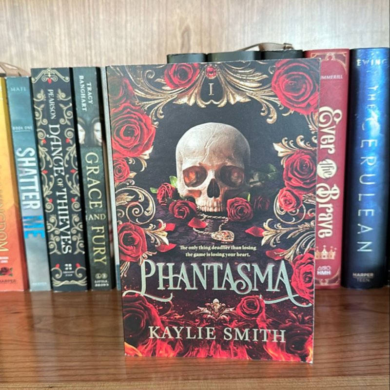 Phantasma by Kaylie Smith, Paperback | Pangobooks
