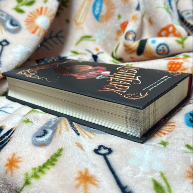 Lightlark (Book 1)