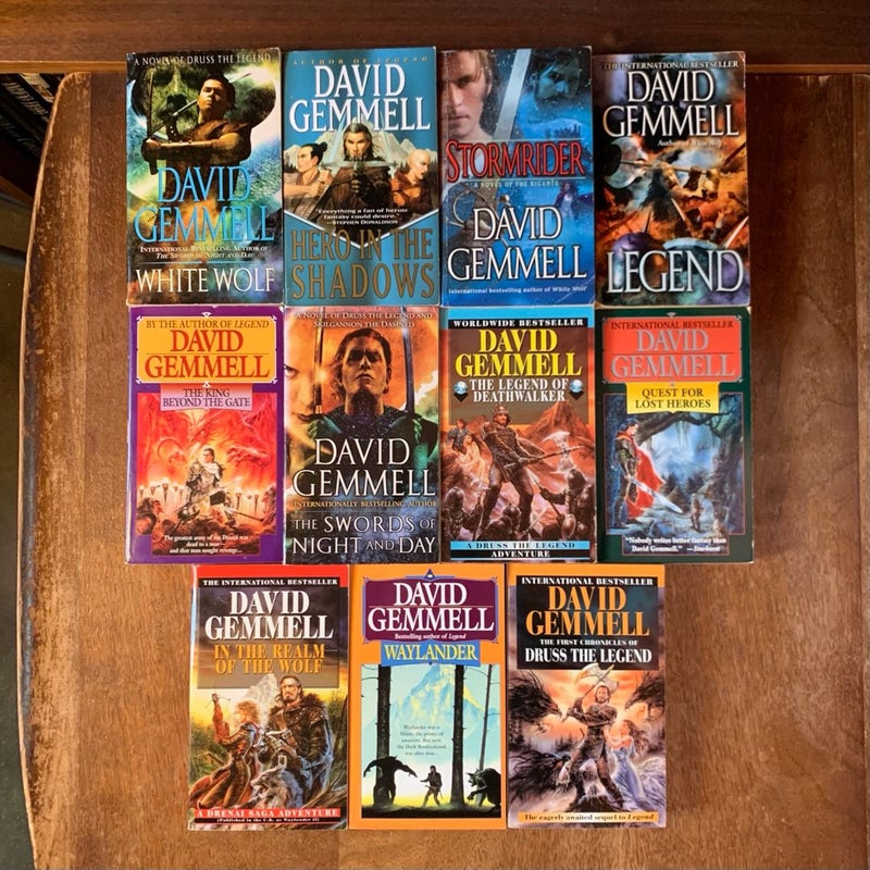 David Gemmell Collection of 11 Books: White Wolf, Hero in the Shadows, Stormrider, Legend, The King Beyond the Gate, The Swords of Night and Day, The Legend of Deathwalker, Quest for Lost Heroes, Druss the Legend, Waylander, In the Realm of the Wolf