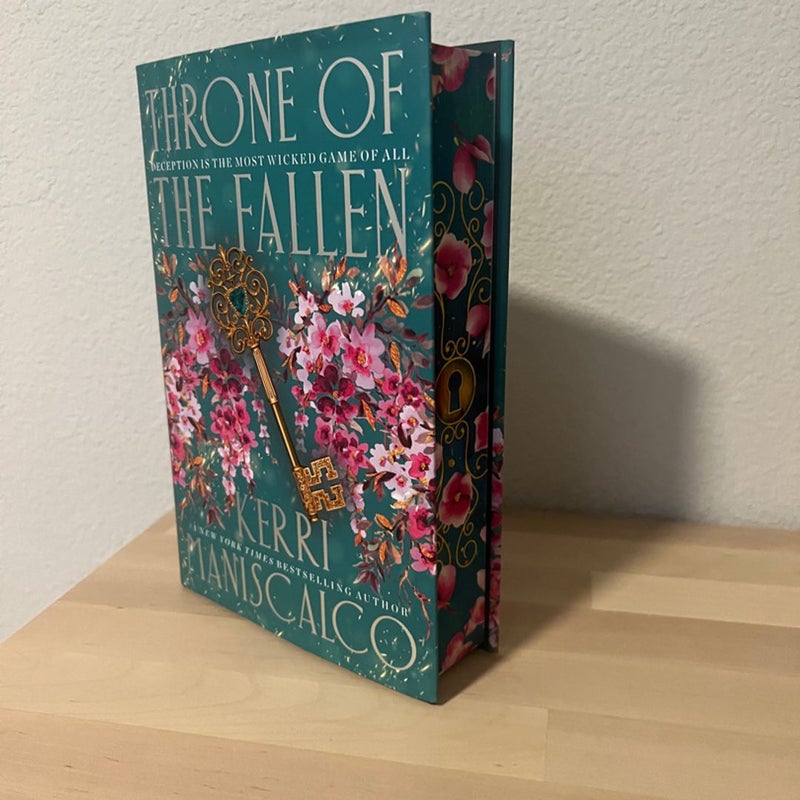 Throne of the fallen Fairyloot signed 