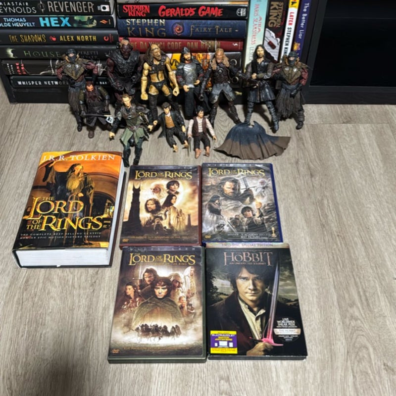 The Lord of the Rings Book, Movies, & figures 