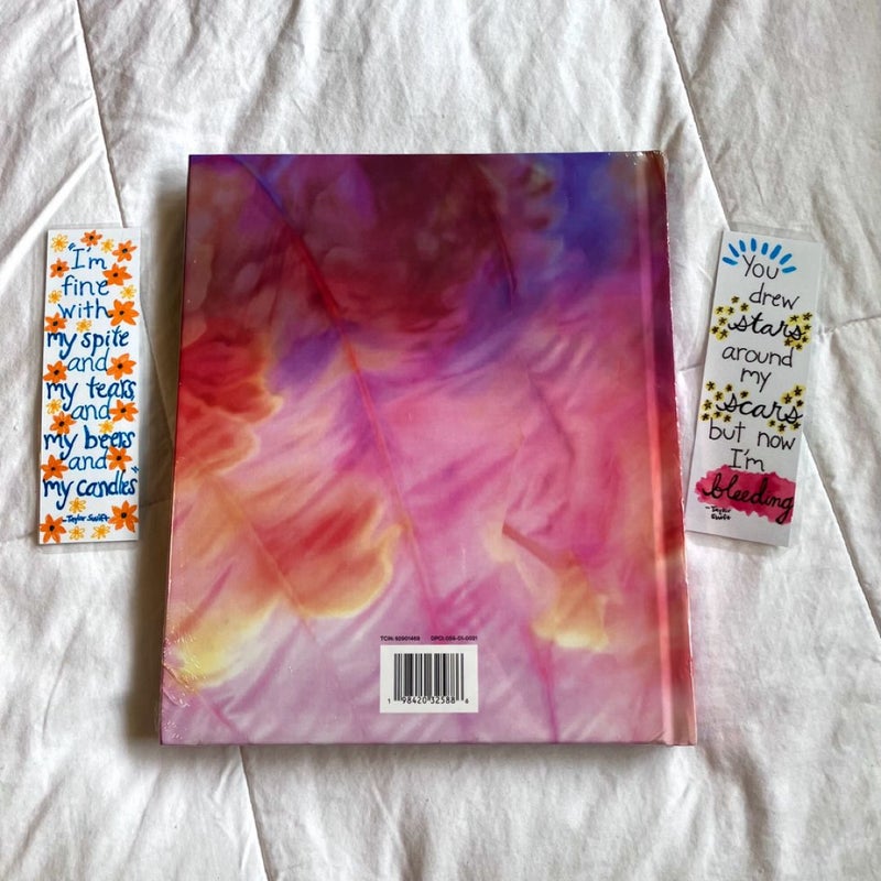 Official Taylor Swift The Eras Tour Book