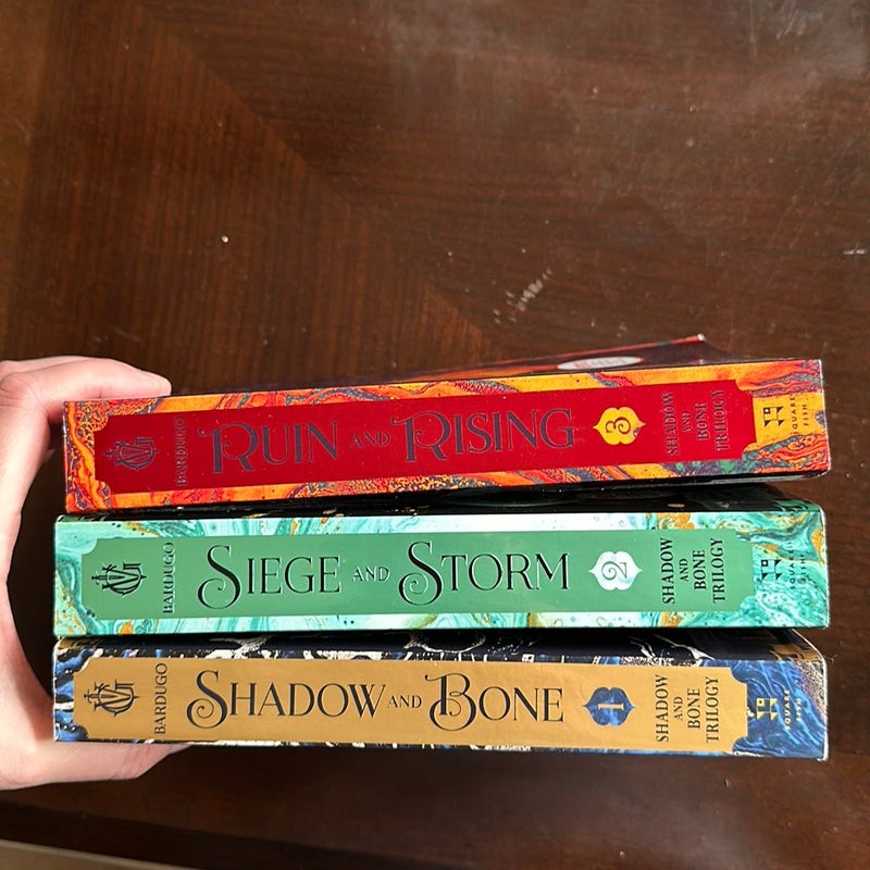 The Shadow and Bone Trilogy Boxed Set