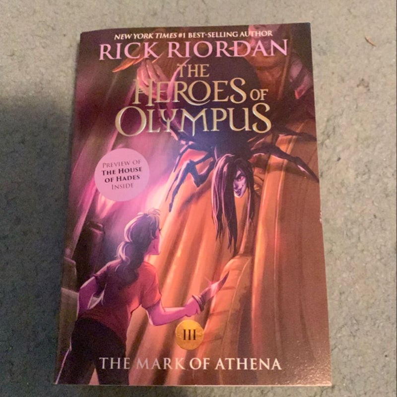 Heroes of Olympus, the Book Three the Mark of Athena ((new Cover))