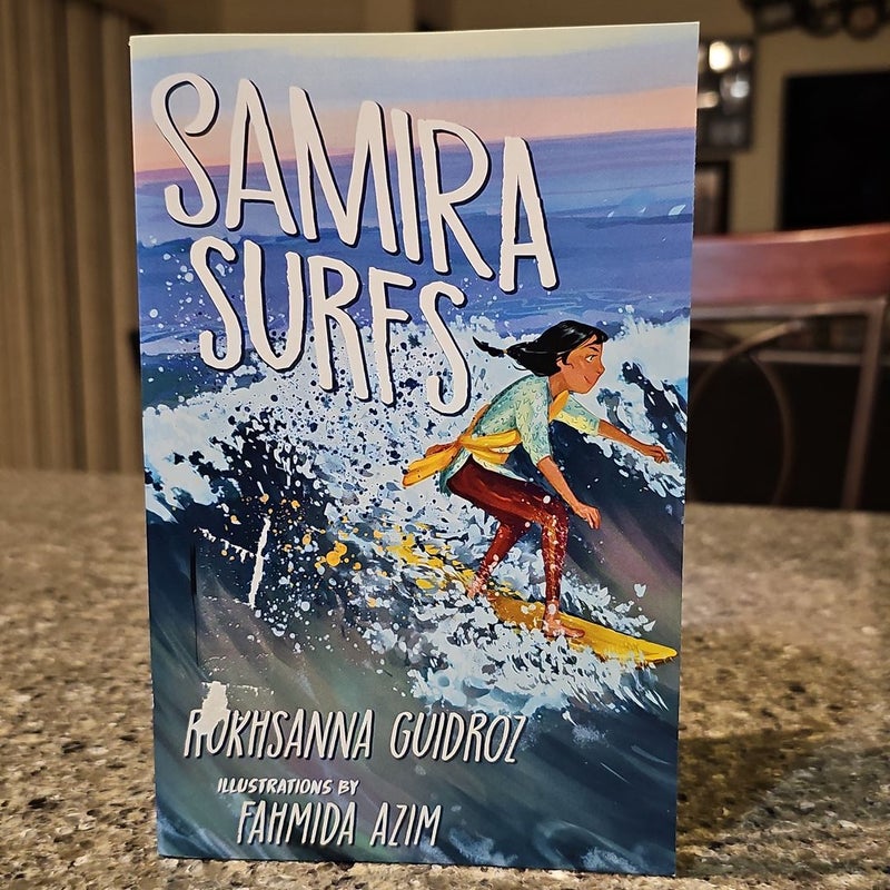 Samira Surfs