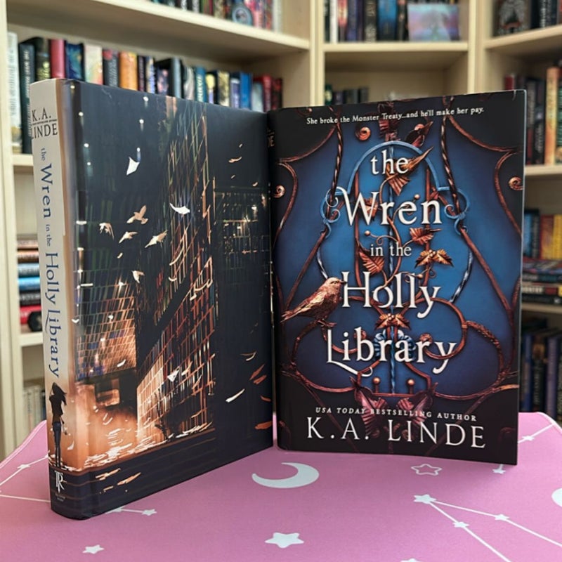 The Wren in the Holly Library (Deluxe Limited Edition)