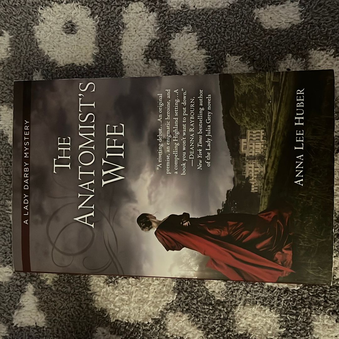 The Anatomist's Wife (A Lady Darby Mystery Book 1) By Anna Lee Huber - Good Condition Paperback