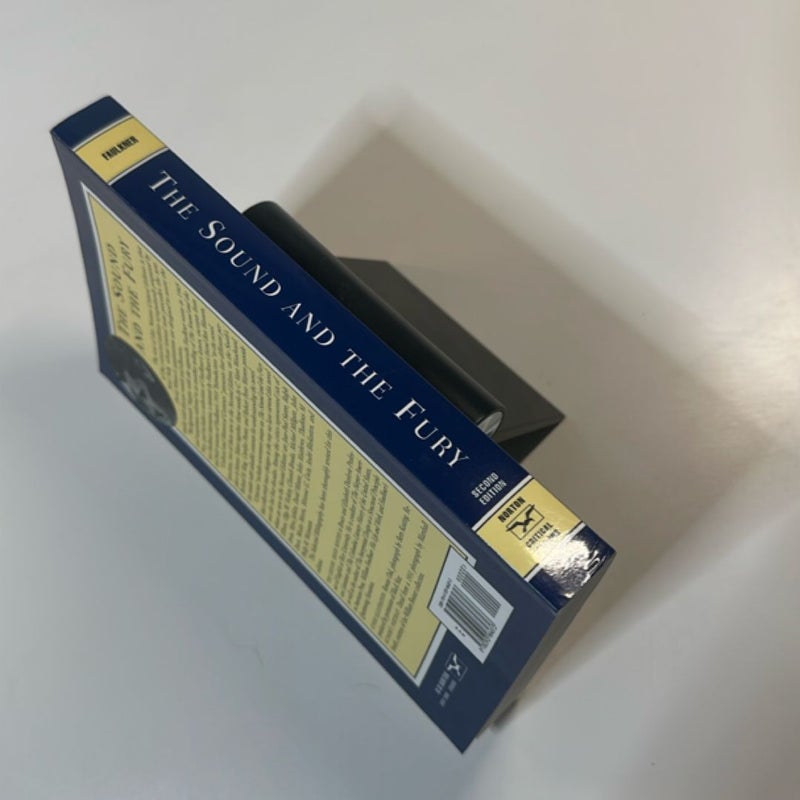 The Sound and the Fury [Norton Critical Edition]