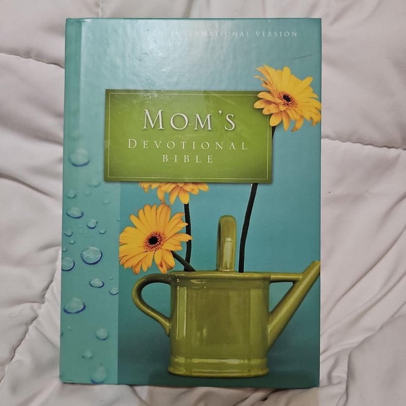 Mom's Devotional Bible