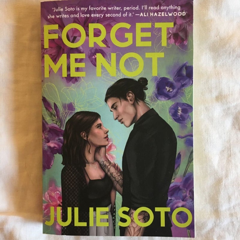 Forget Me Not by Julie Soto, Paperback | Pangobooks