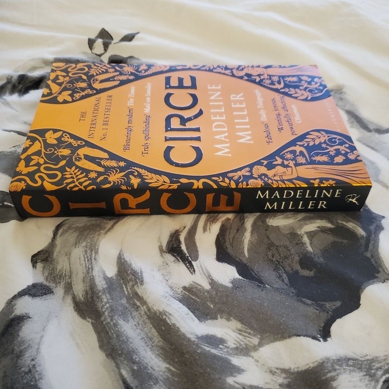 Circe *UK Bloomsbury Paperback Edition*