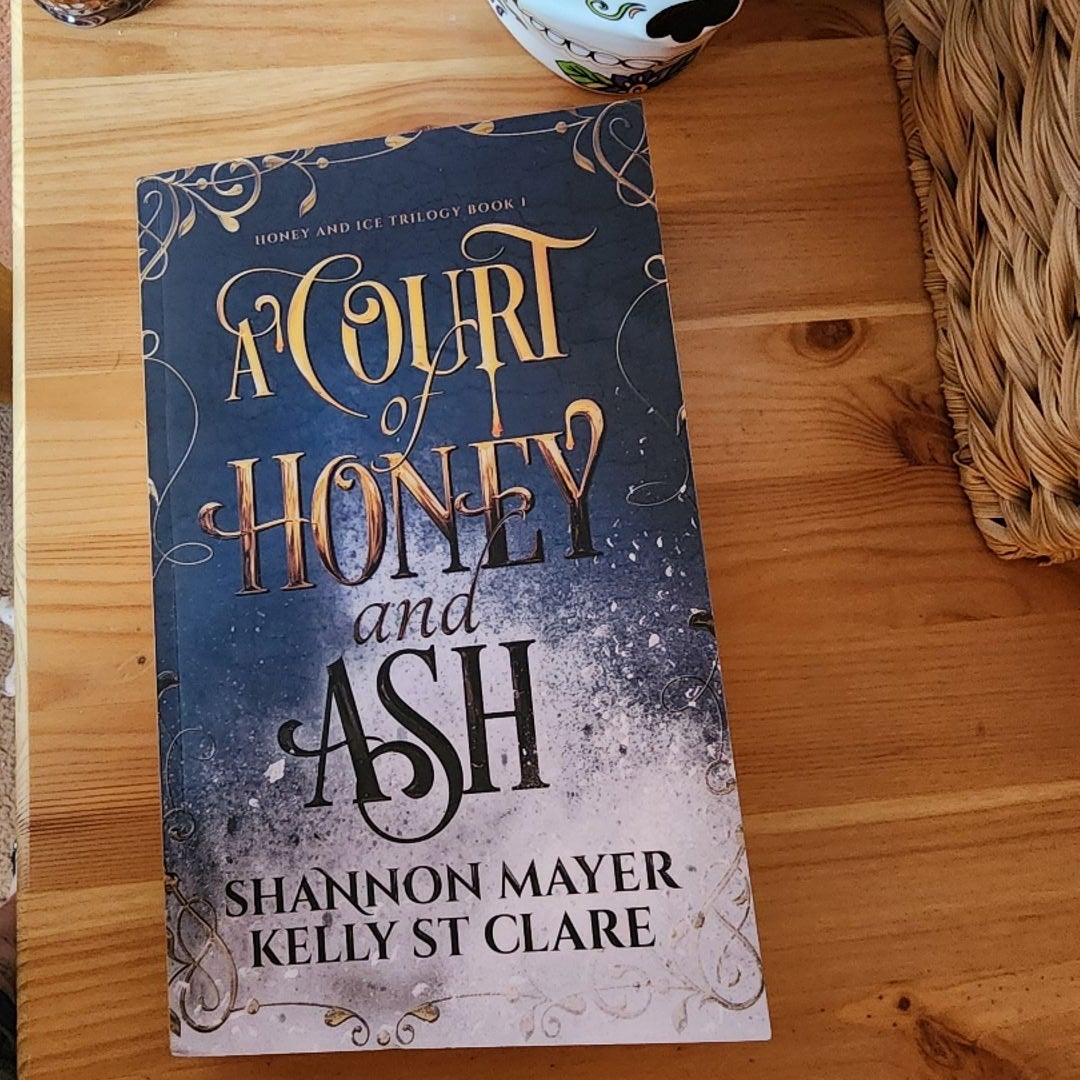 A Court of Honey and Ash by Kelly St Clare, Paperback Pangobooks