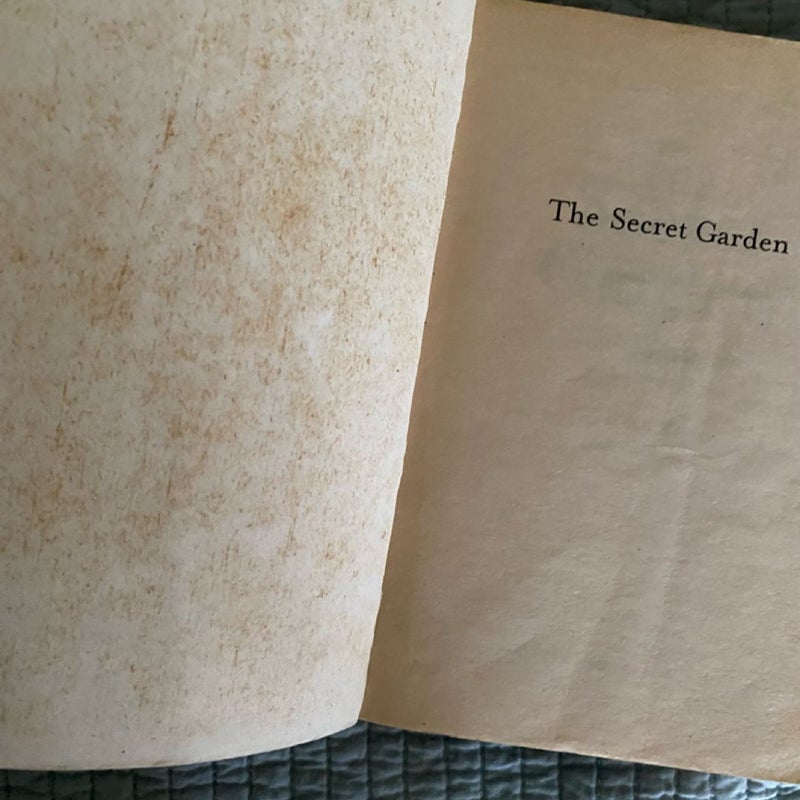 The Secret Garden Paperback Book by Frances Burnett Teachers Edition