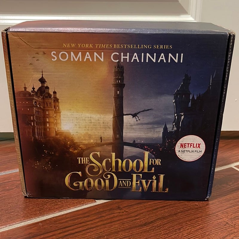 The School of Good and Evil Box