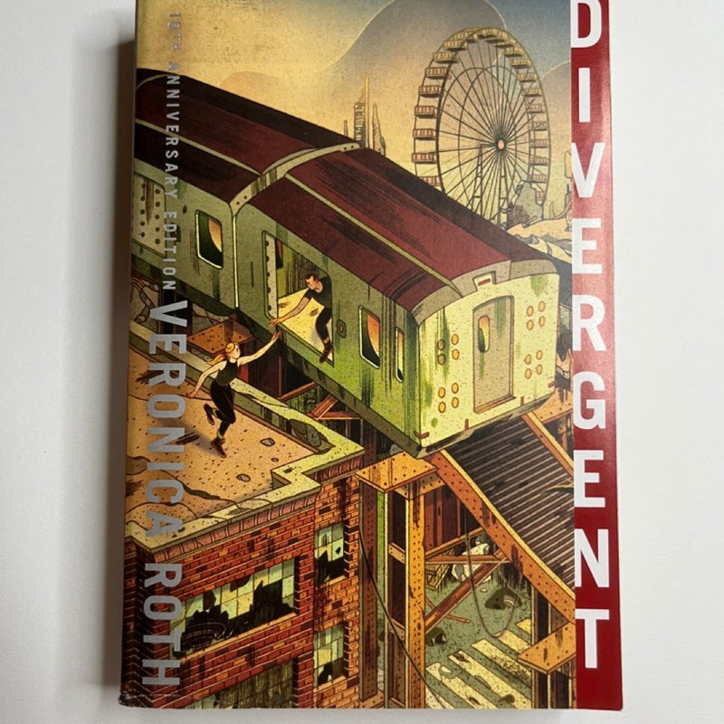 Divergent 10th Anniversary Edition