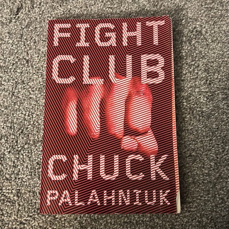 Fight Club by Chuck Palahniuk, Paperback