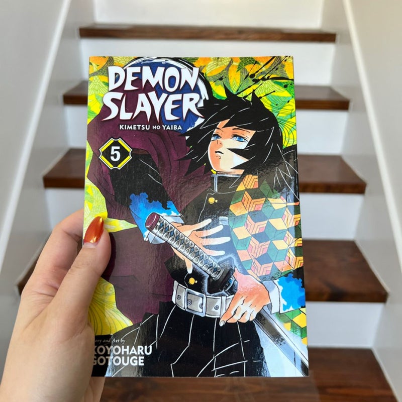 Demon Slayer: Kimetsu No Yaiba, Vol. 5