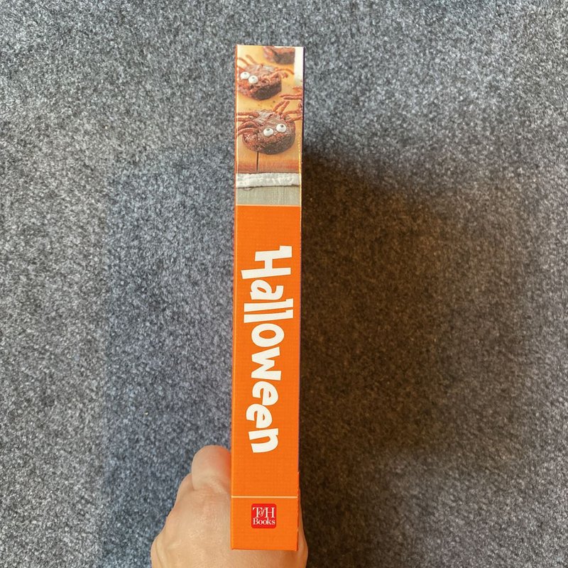 Taste of Home Halloween Mini Binder