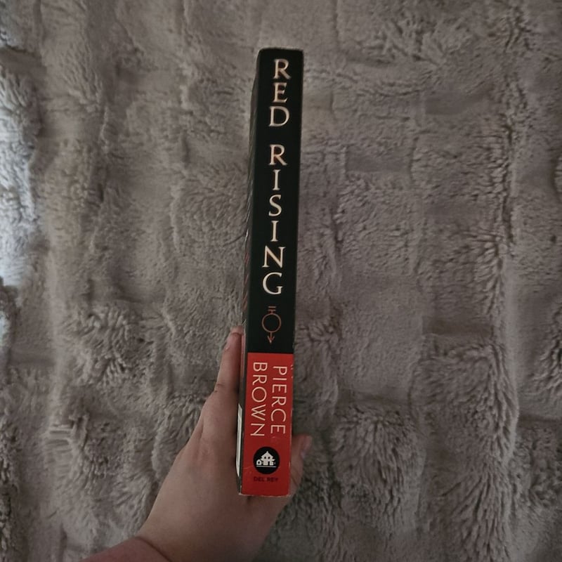 Red Rising by Pierce Brown, Paperback | Pangobooks