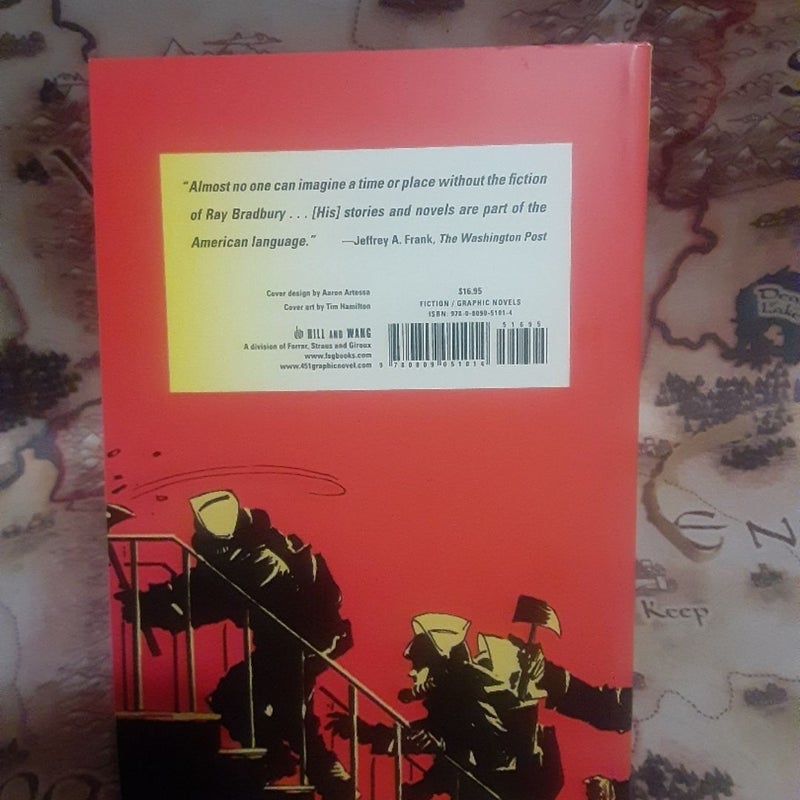 Fahrenheit 451 the Graphic Novel by Ray Bradbury 