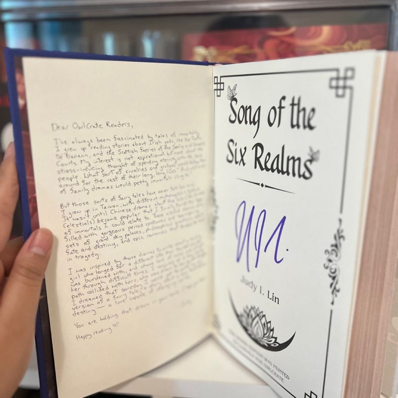 *SIGNED* Song of the Six Realms OwlCrate Exclusive 